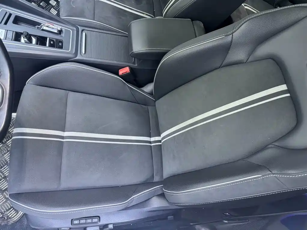 Golf 2021 280TSI DSG R-Line купить на сайте DeffCars