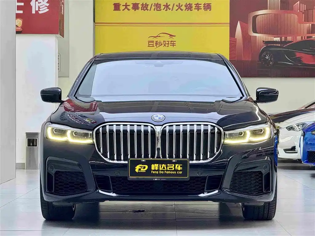 BMW 7 Series 2021 740Li Leading M Sports Package купить на сайте DeffCars