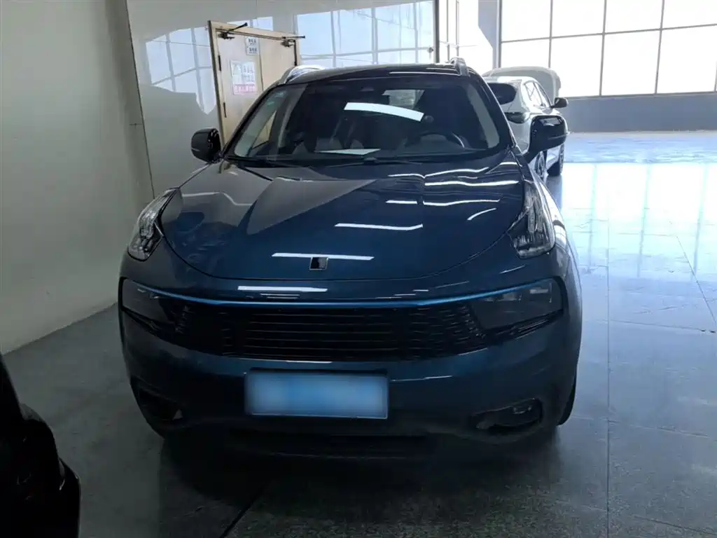 Lynk & Co 01 2017 2.0T two-wheel drive Pro version купить на сайте DeffCars