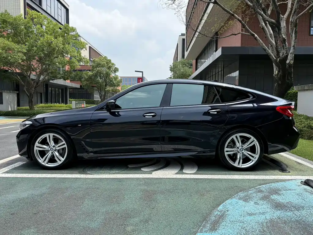 BMW 6 Series GT 2018款 640i xDrive M运动套装 купить на сайте DeffCars