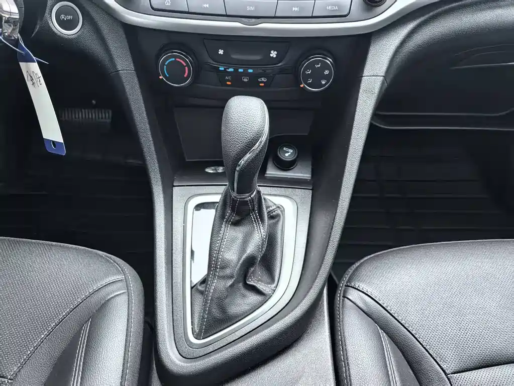 Yinglang 2021 facelift model 1.5L automatic aggressive model купить на сайте DeffCars