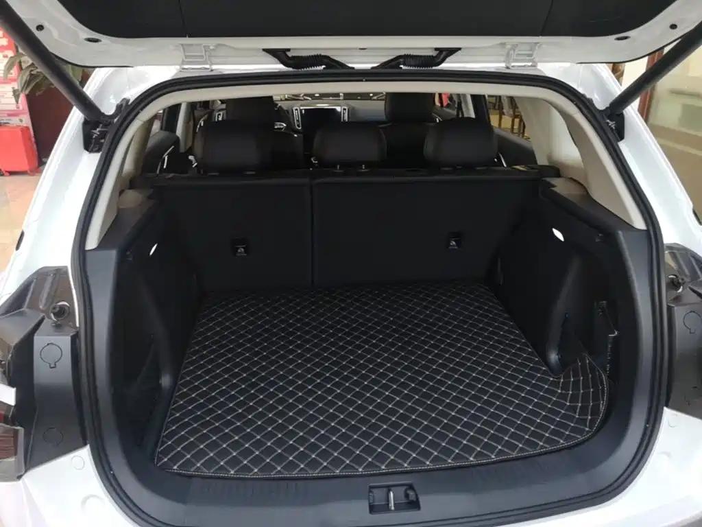 Hongqi HS3 PHEV 2025 117km Jinwei Edition купить на сайте DeffCars