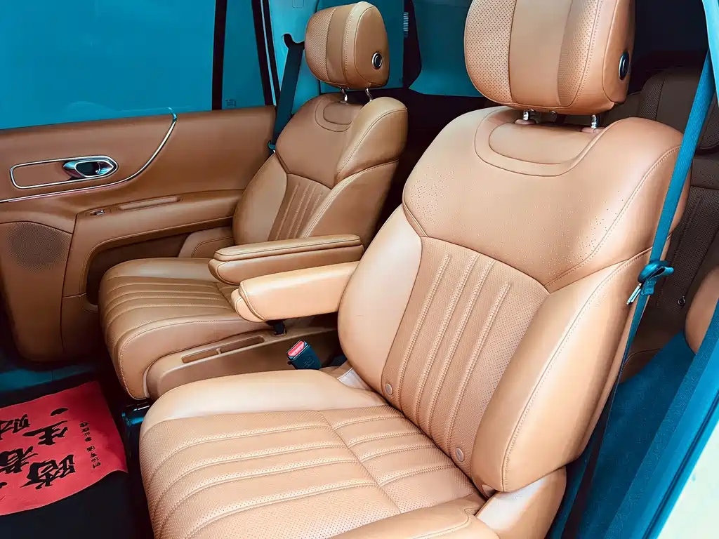 Trumpchi Yearning S9 2025 Qiankun UItra 6-seater купить на сайте DeffCars