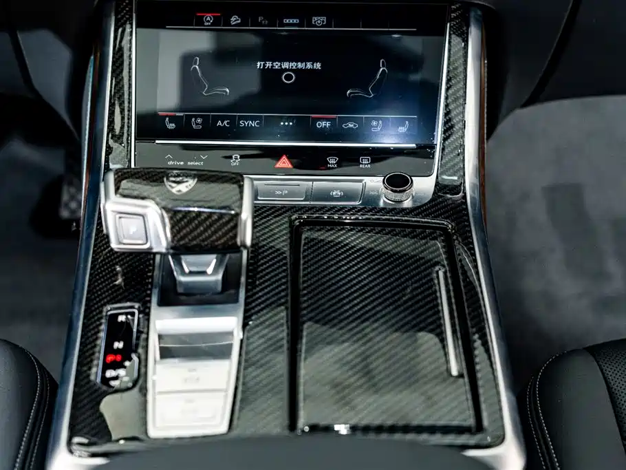 Audi Q7 2024 45 TFSI quattro S line sports купить на сайте DeffCars