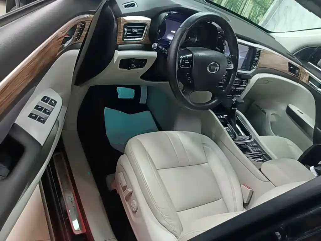 Trumpchi GS8 2017 320T 2WD Luxury Connected Edition (seven seats) купить на сайте DeffCars