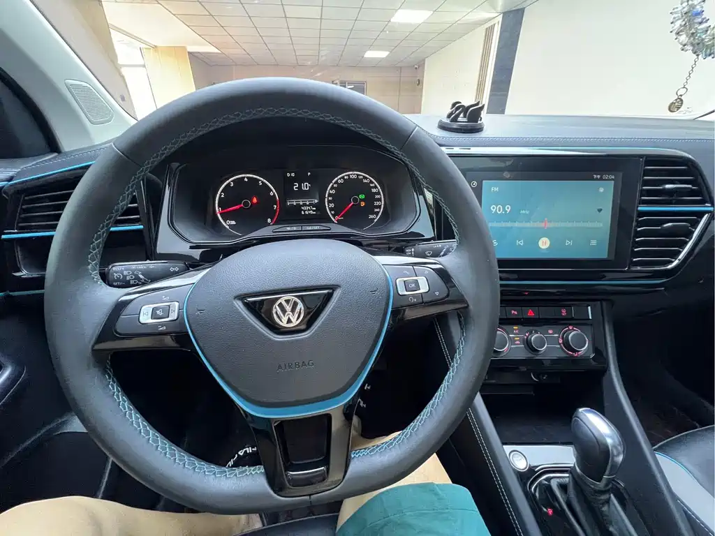 JETTA VS5 2023 280TSI automatic high-gloss glory type купить на сайте DeffCars