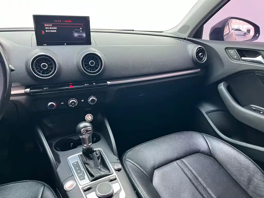 Audi A3 2017 Limousine 35 TFSI Enterprising купить на сайте DeffCars