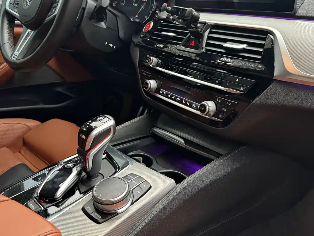 BMW M5 2018款 купить на сайте DeffCars