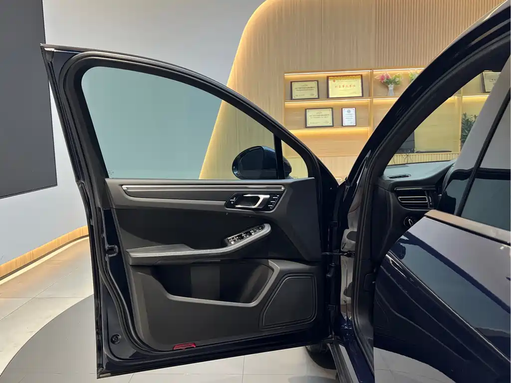Macan 2018 Macan 2.0T купить на сайте DeffCars