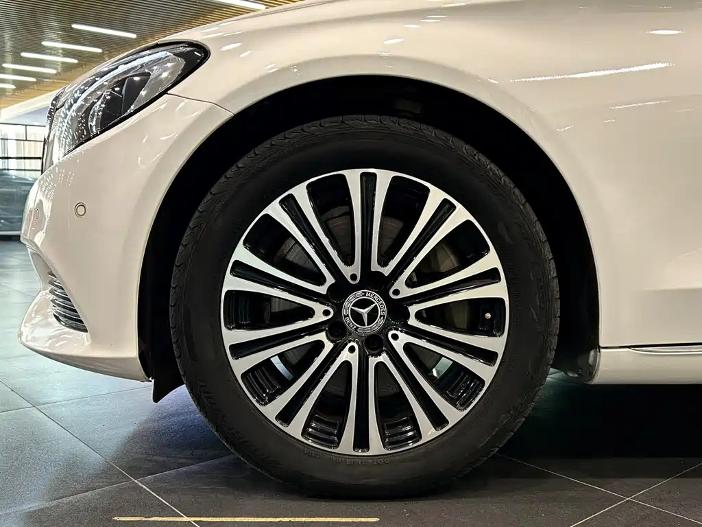 Mercedes-Benz C-Class 2018 C 200 L купить на сайте DeffCars