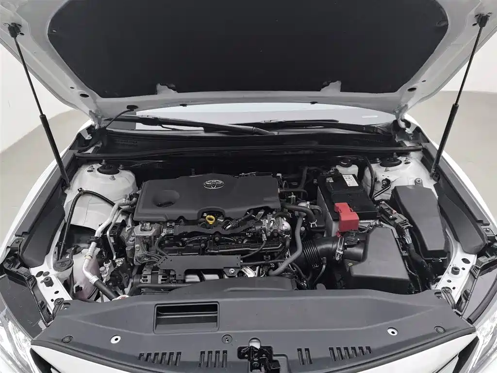 Camry 2023 2.5G Deluxe Edition купить на сайте DeffCars