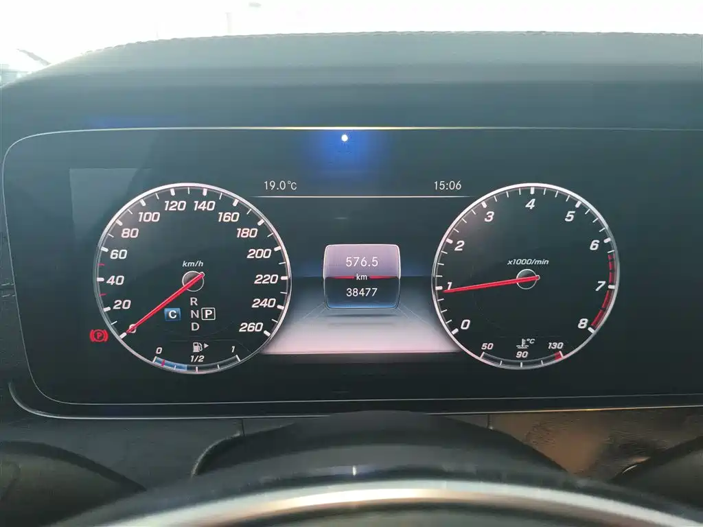 Mercedes-Benz E-Class 2018 E 200 L Sports купить на сайте DeffCars