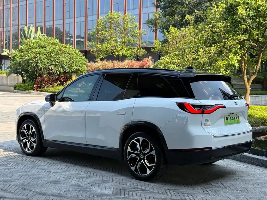 NIO ES8 2022 75kWh Signature Edition Six Seats купить на сайте DeffCars