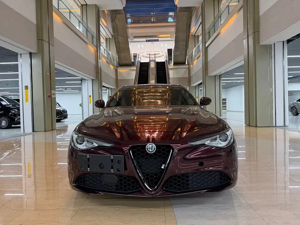 Giulia Juliet 2017 2.0T 280HP Luxury Edition купить на сайте DeffCars