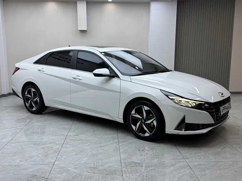 Elantra 2021 1.5L CVT LUX Premium Edition купить на сайте DeffCars