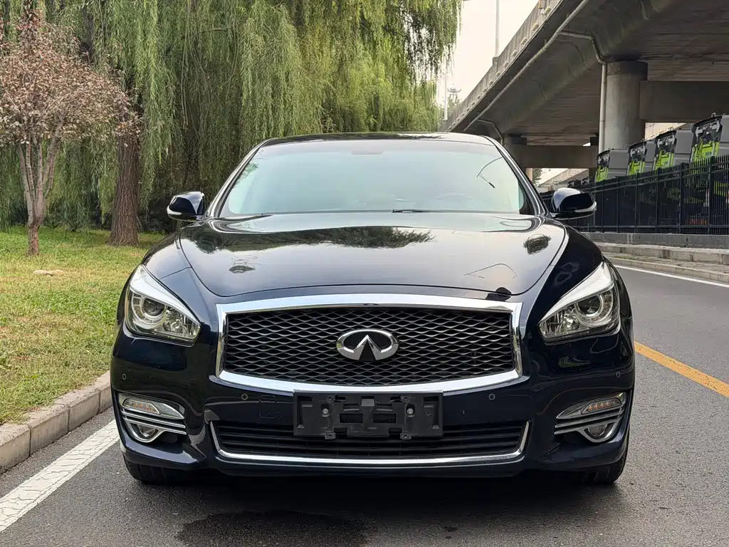 Infiniti Q70 2015 Q70L 2.5L Enjoy Edition купить на сайте DeffCars