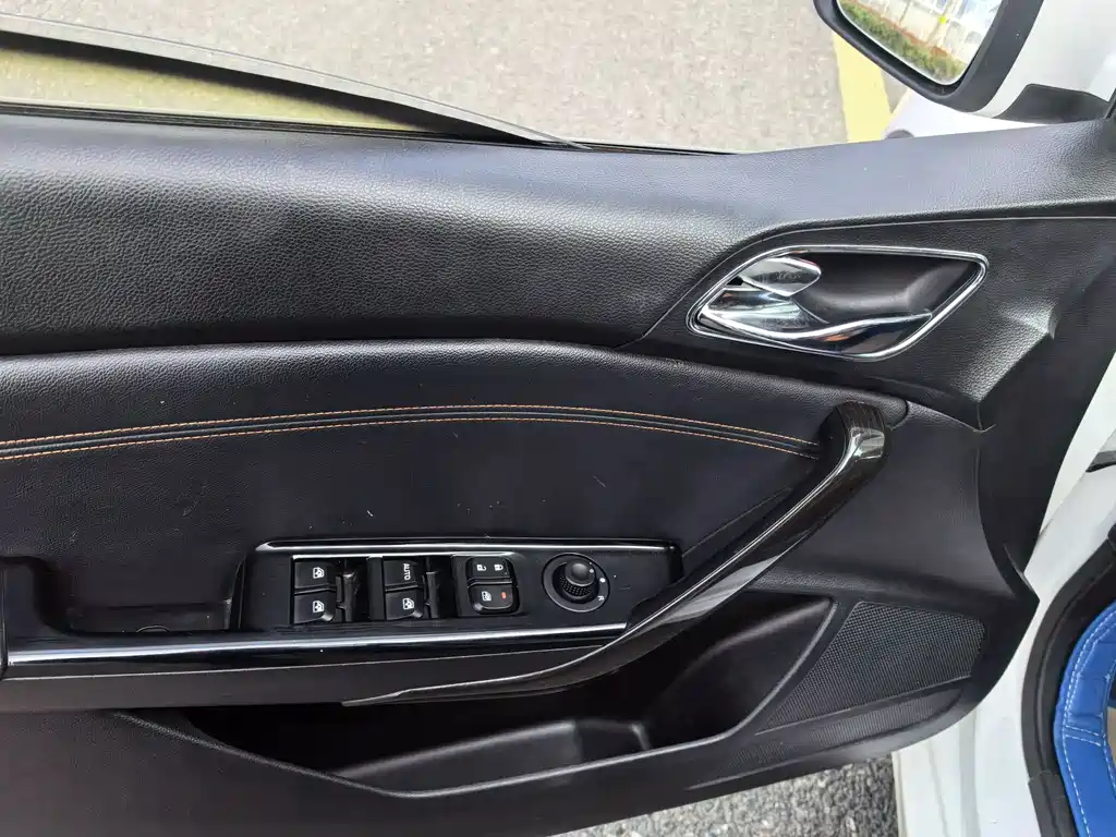 Baojun 310 2016 1.2L manual luxury model купить на сайте DeffCars