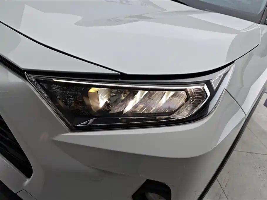 RAV4 Rongfang 2021 2.0L CVT two-wheel drive fashion PLUS version купить на сайте DeffCars