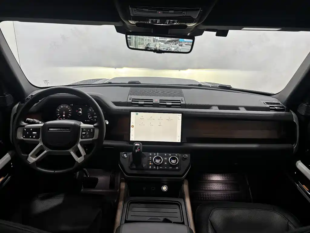 Land Rover Defender 2023 facelift 110 3.0T P400 X-DYNAMIC HSE купить на сайте DeffCars