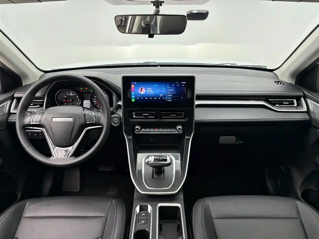 Haval M6 2021 PLUS 1.5T DCT luxury smart connected model купить на сайте DeffCars