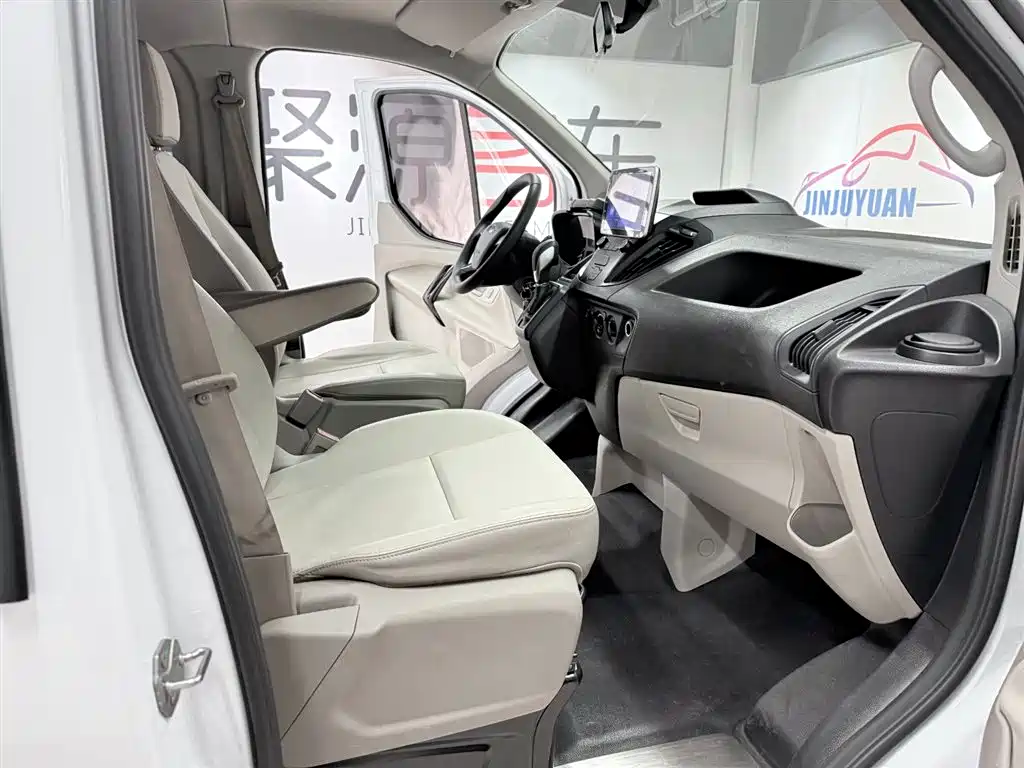 Tourio 2020 2.0T Automatic Elite Edition National VI купить на сайте DeffCars