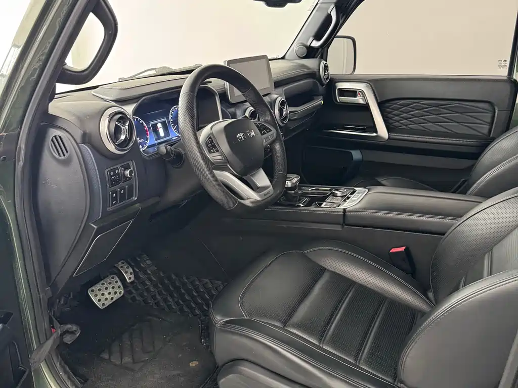 Beijing off-road BJ40 2020 2.0T automatic four-wheel drive pays tribute to the 2020 version of the supreme model купить на сайте DeffCars