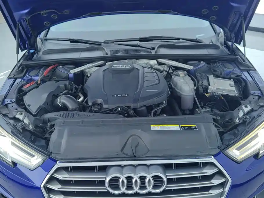 Audi A4L 2019 40 TFSI Fashion Type National VI купить на сайте DeffCars