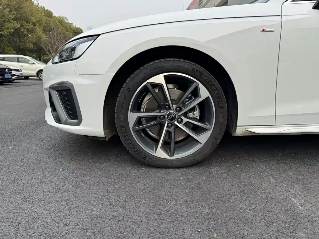 Audi A4L 2020 40 TFSI Fashionable and Dynamic купить на сайте DeffCars