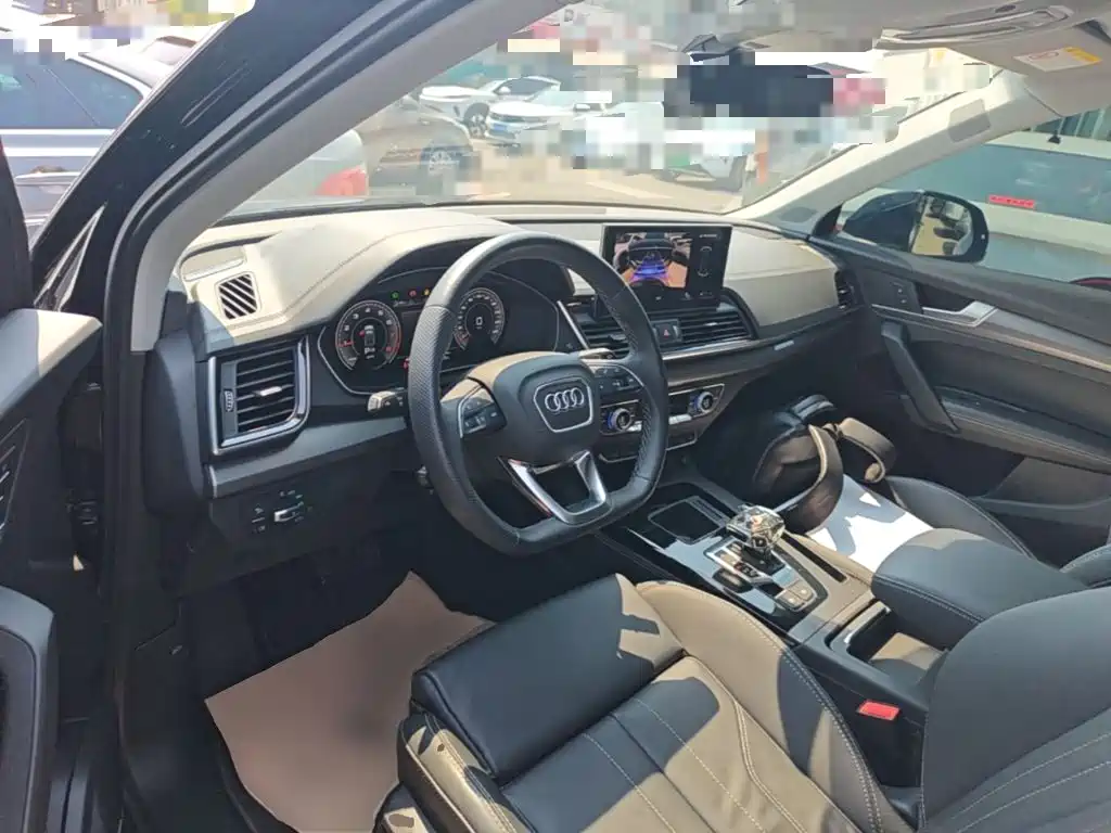 Audi Q5L 2022 facelift 45T luxury and dynamic model купить на сайте DeffCars
