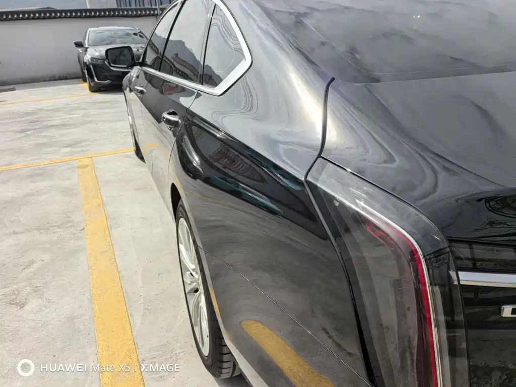 Cadillac CT6 2023 28T Fashion Model купить на сайте DeffCars