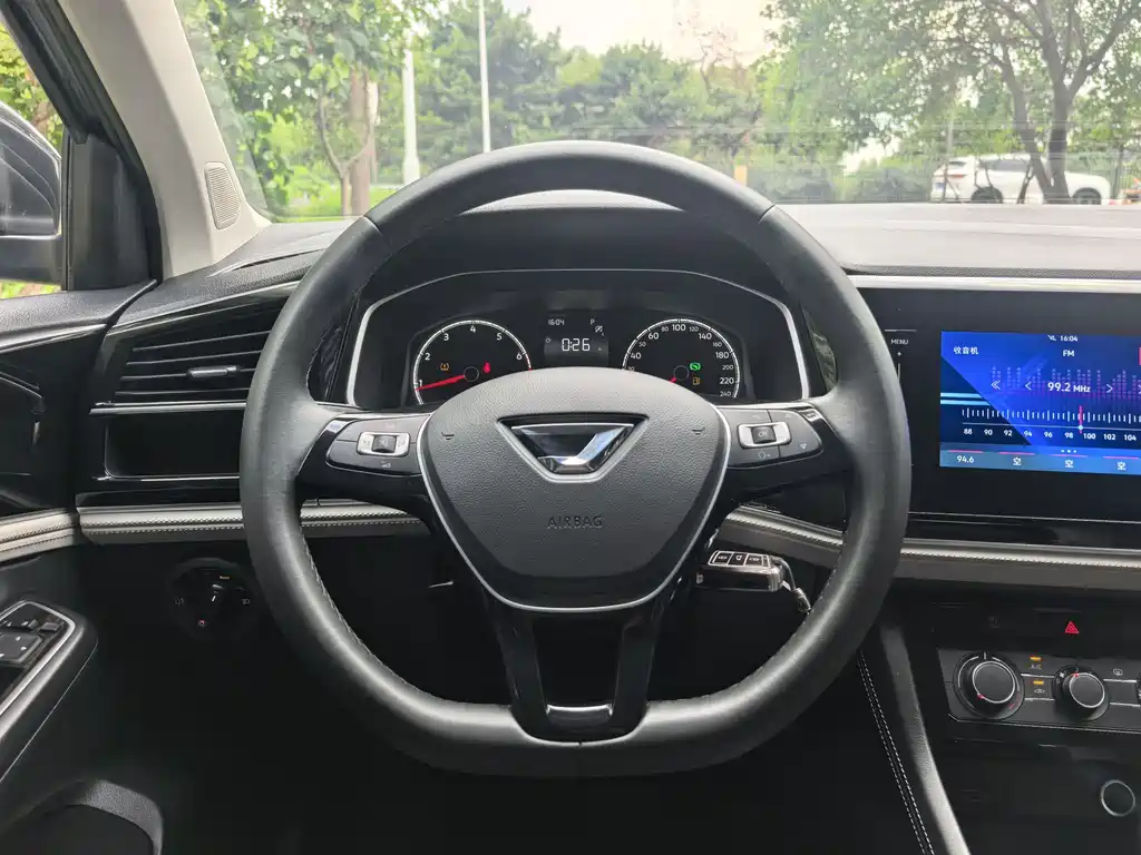Jetta VS5 2023 280TSI automatic aggressive model купить на сайте DeffCars