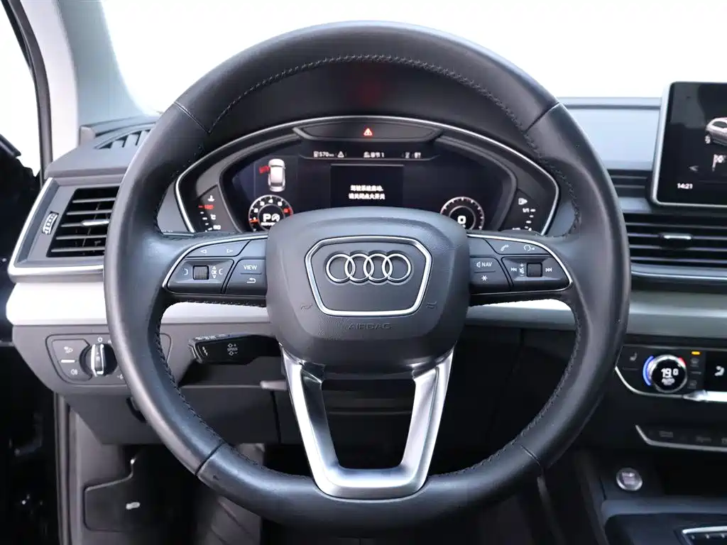 Audi Q5L 2018 40 TFSI enjoys fashionable style, National VI купить на сайте DeffCars