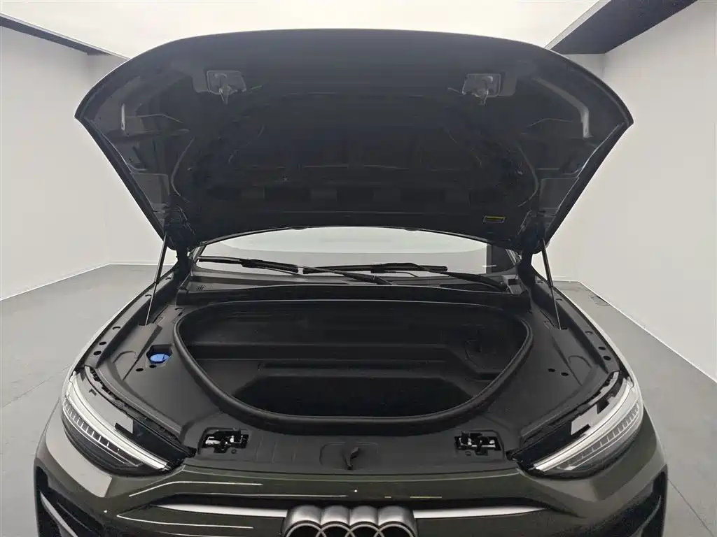 Audi Q6L e-tron 2026 super long range version купить на сайте DeffCars