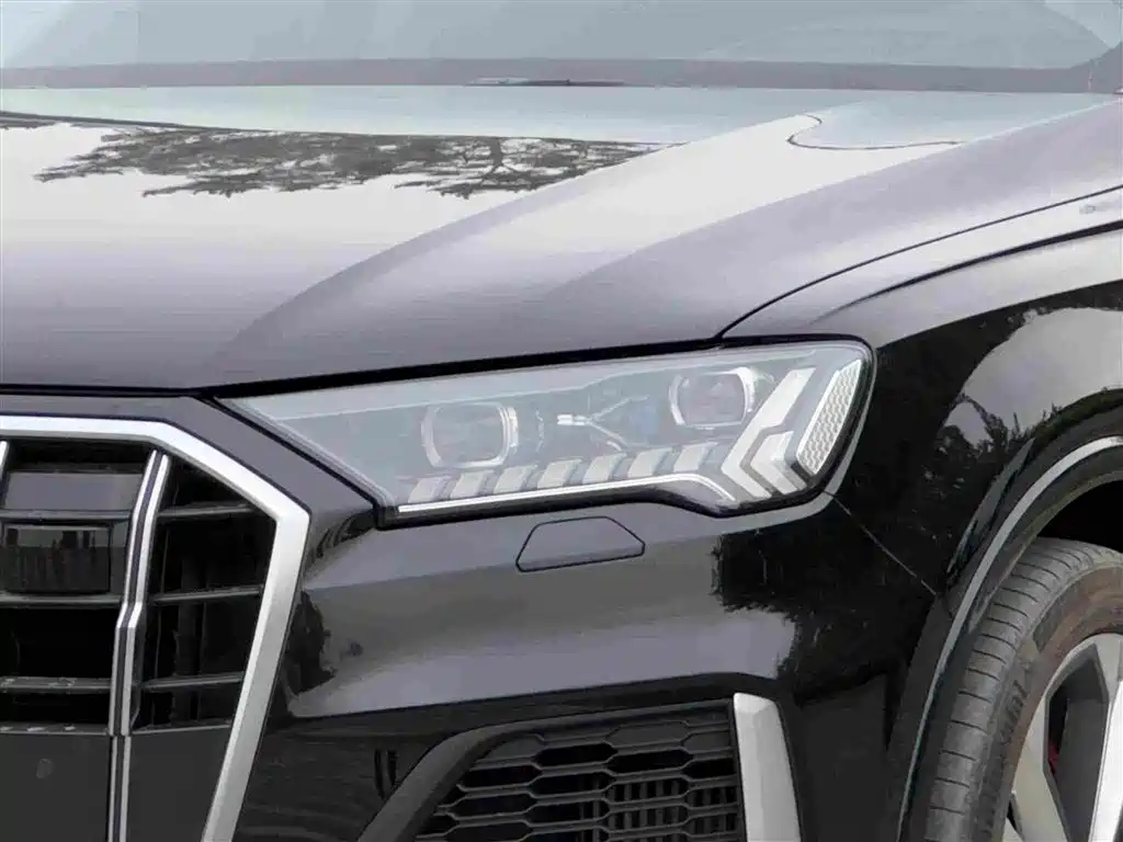 Audi Q7 2023 55 TFSI quattro S premium model купить на сайте DeffCars