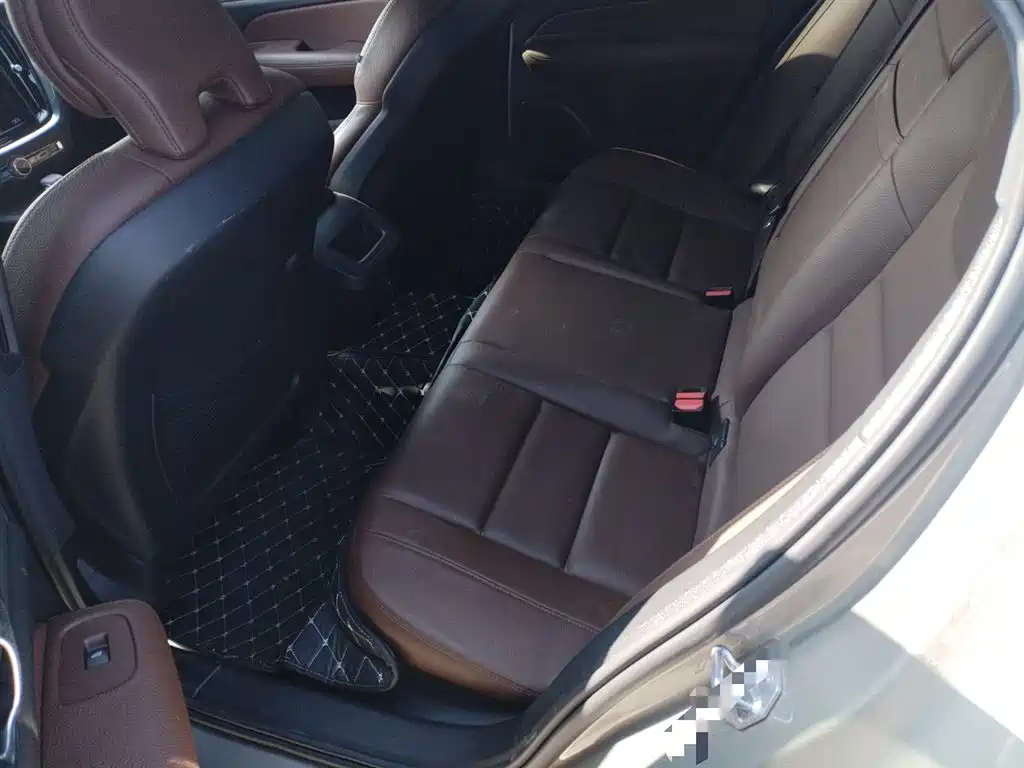 Volvo S60 2022 B4 Zhiyi Luxury Edition купить на сайте DeffCars