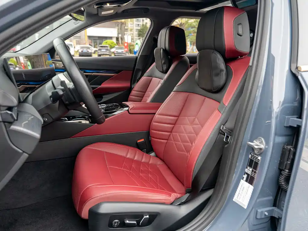 BMW 5 Series 2024 530Li Exclusive M Sports Package купить на сайте DeffCars