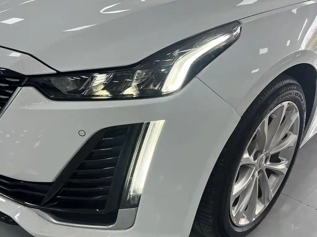 Cadillac CT5 2021 28T luxury model купить на сайте DeffCars