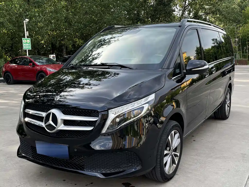 Mercedes V-Class 2020 V 260 Navigator Edition купить на сайте DeffCars