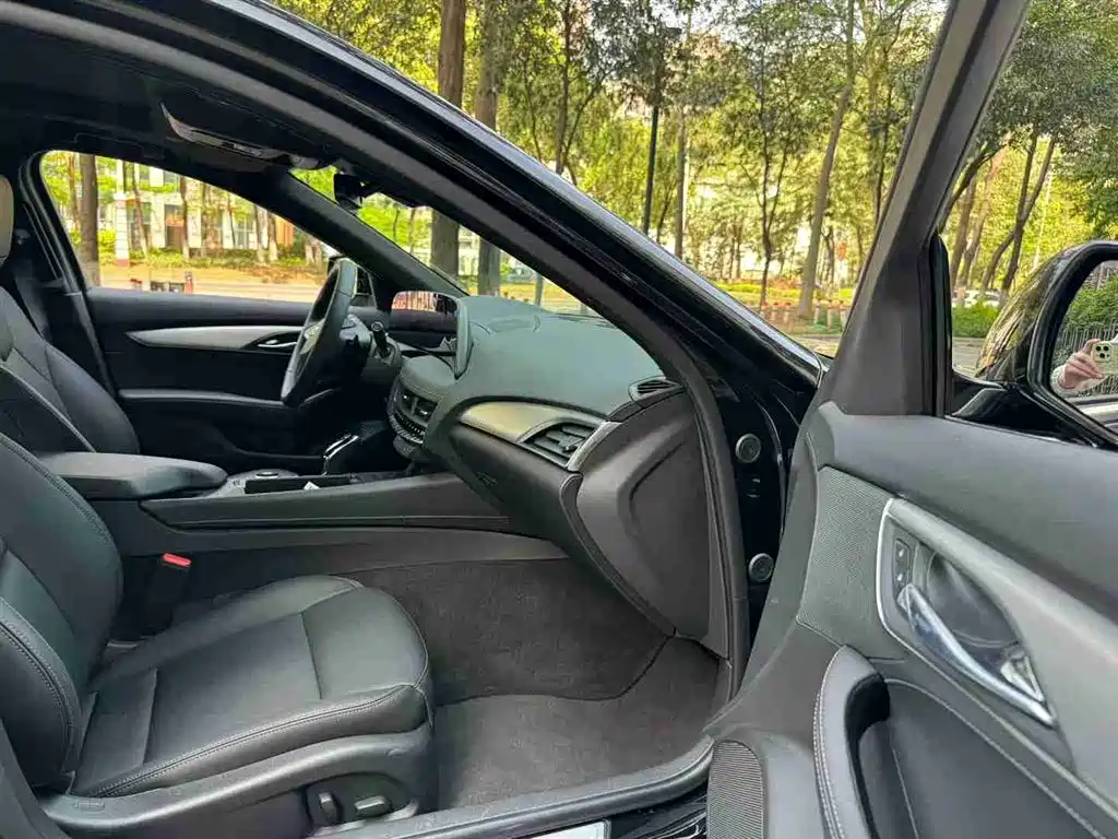 Cadillac CT5 2025 28T Urban Style Edition купить на сайте DeffCars