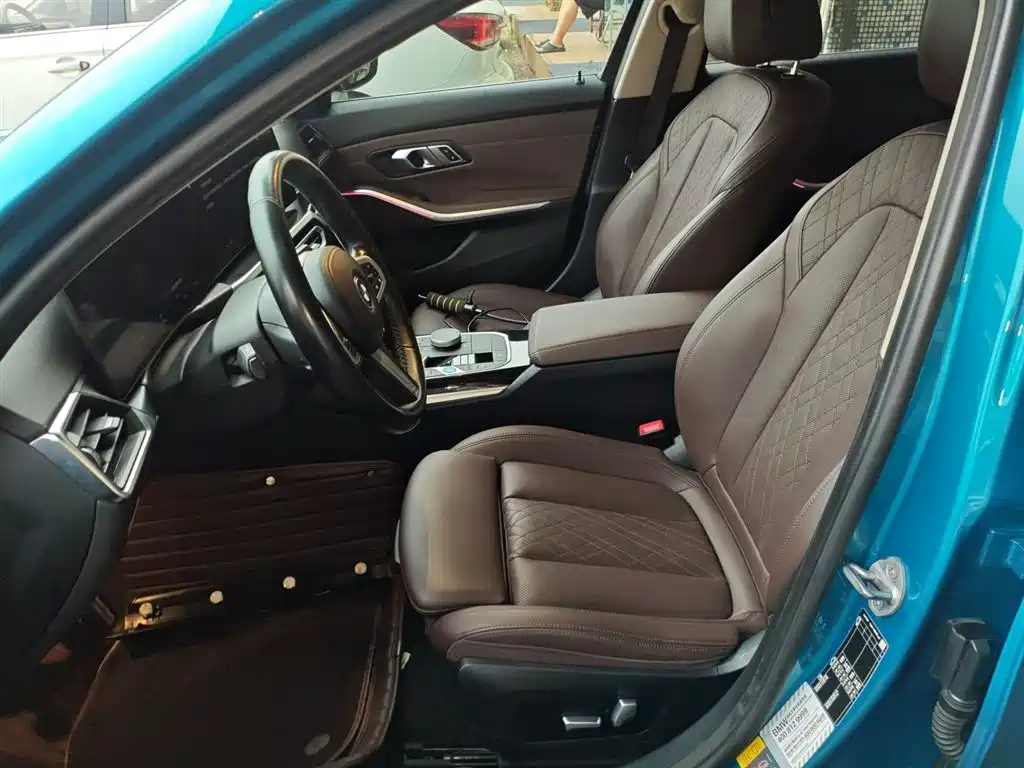BMW i3 2022 eDrive 35 L купить на сайте DeffCars