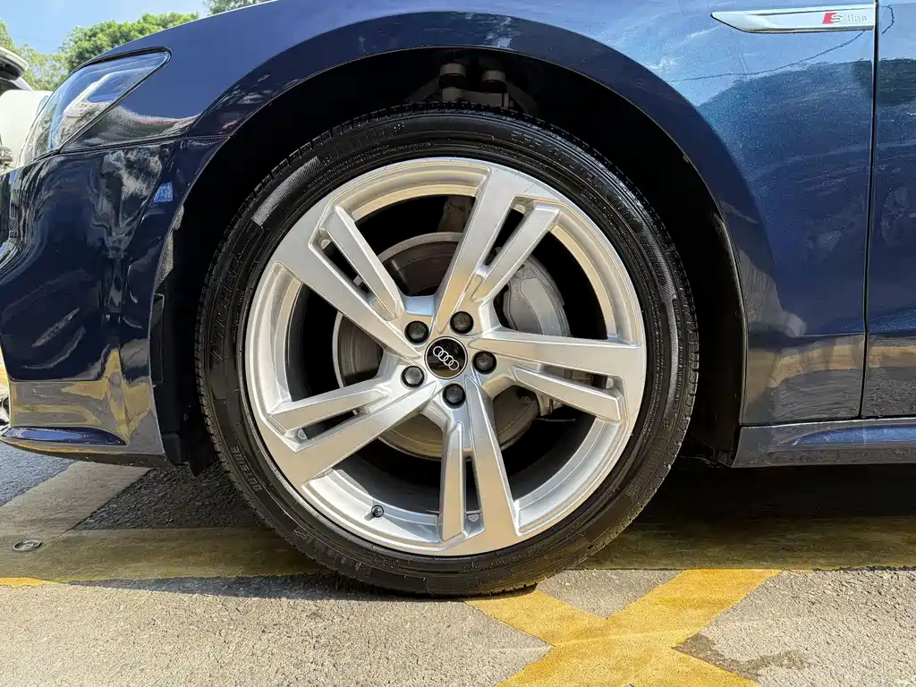 Audi A7L 2022 45 TFSI S-line Dream Future Edition купить на сайте DeffCars