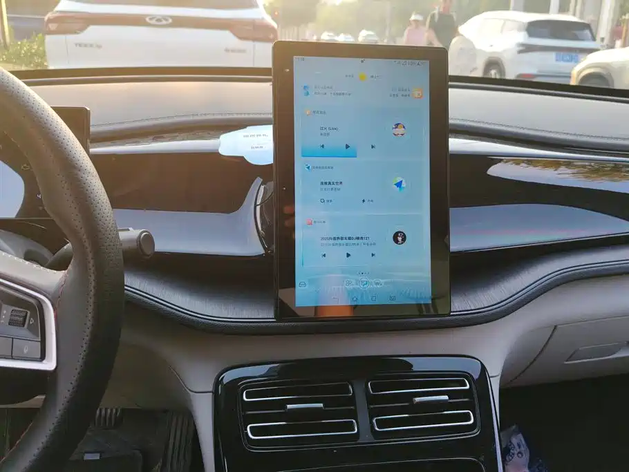 Qin PLUS 2024 Honor Edition DM-i 55KM Leading Model купить на сайте DeffCars