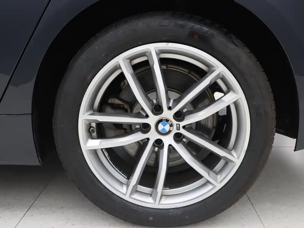 BMW 5 Series 2019 525Li M Sports Package купить на сайте DeffCars
