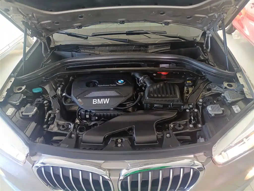 BMW X1 2019 sDrive18Li Exclusive Model купить на сайте DeffCars