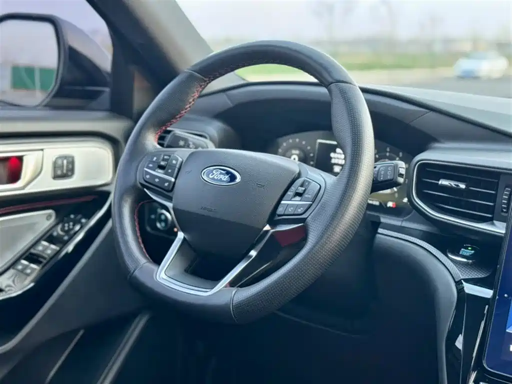 Explorer 2020 EcoBoost 285 four-wheel drive sports version ST-LINE 7 seats купить на сайте DeffCars