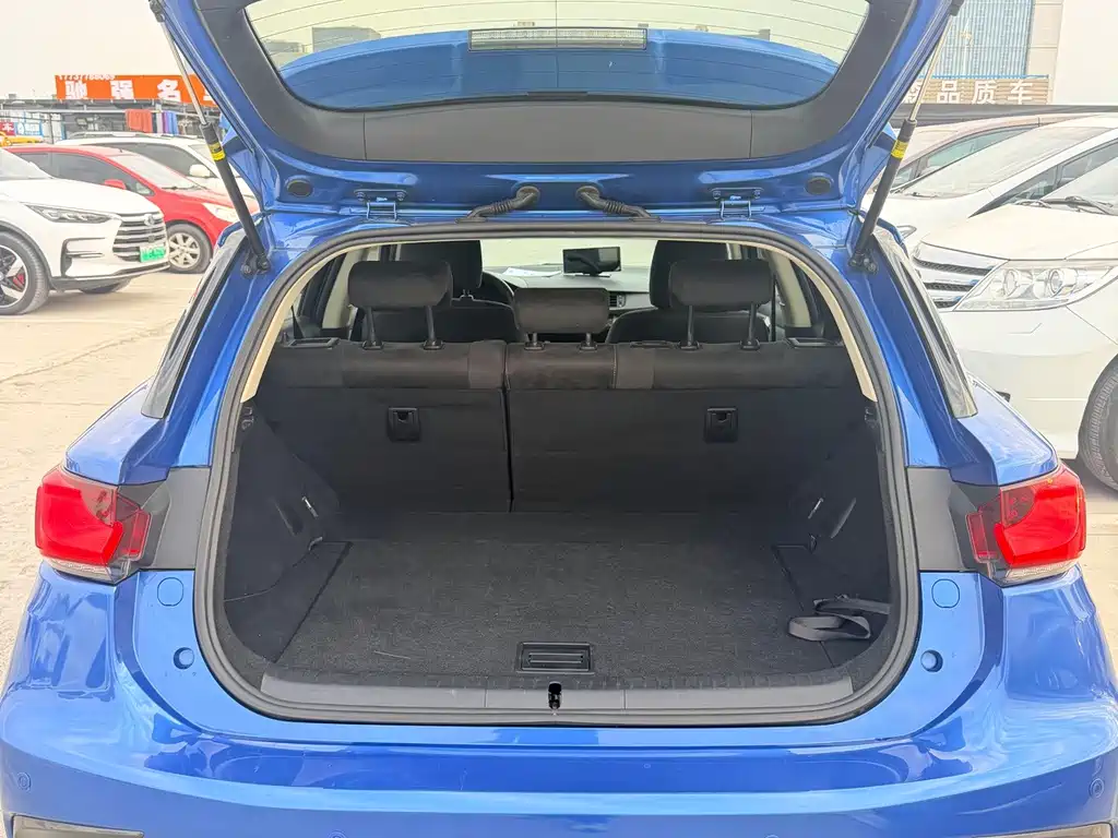 Lexus CT 2017 CT200h Elite Edition Monochrome National V купить на сайте DeffCars
