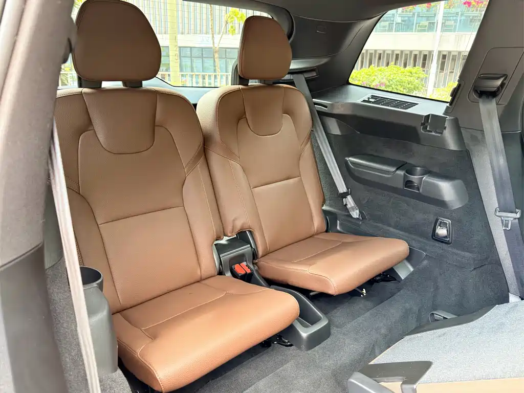 Volvo XC90 2023 B5 Senova Zhixing Deluxe Edition 7 seats купить на сайте DeffCars