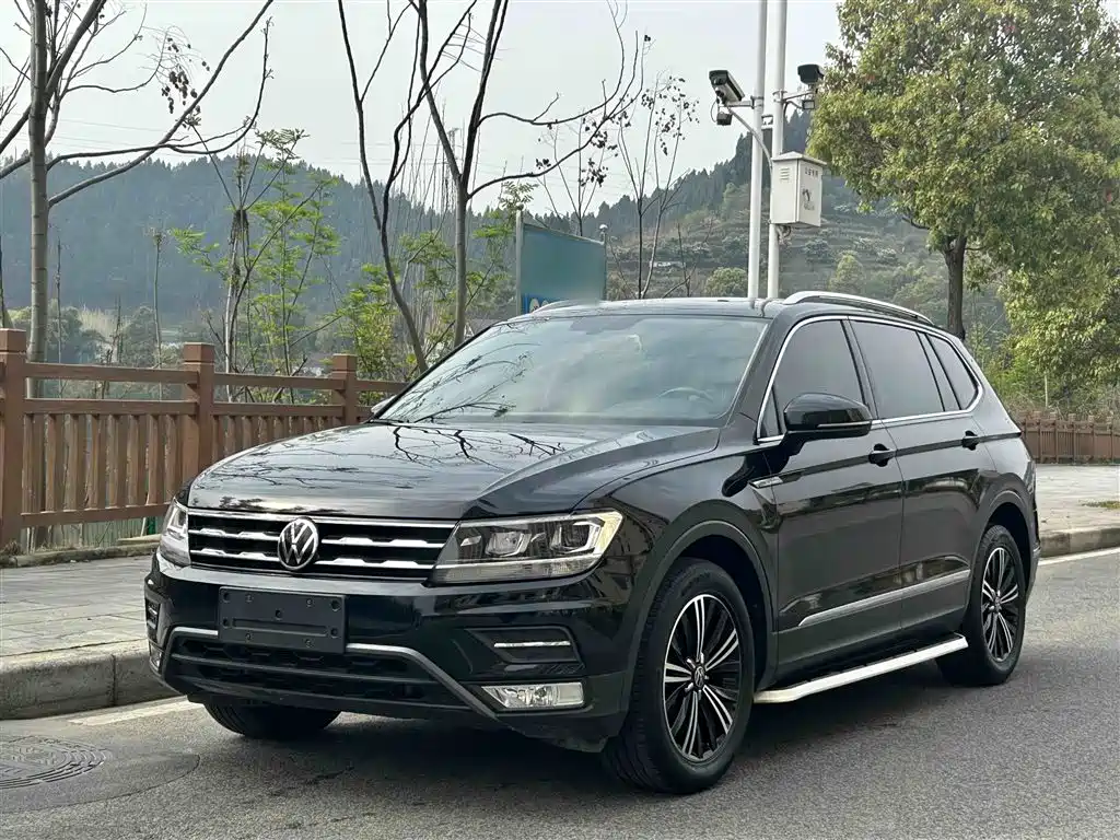 Tiguan L 2021 330TSI automatic two-wheel drive smart version купить на сайте DeffCars