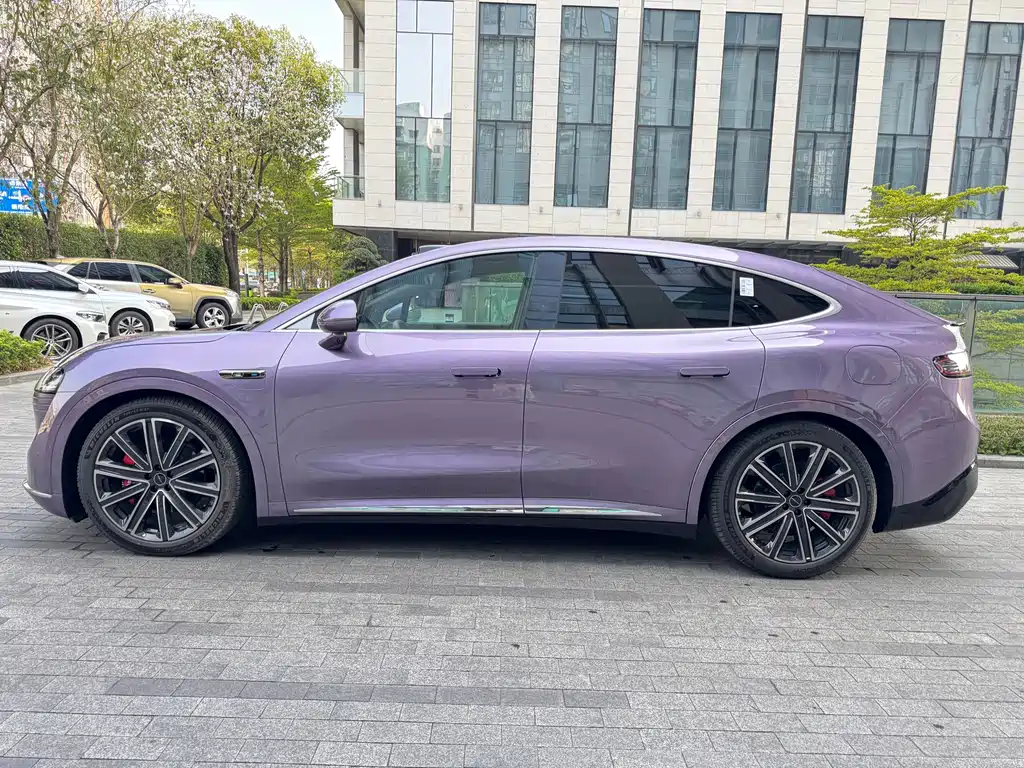 Zhijie R7 2025 extended range 331km Ultra купить на сайте DeffCars