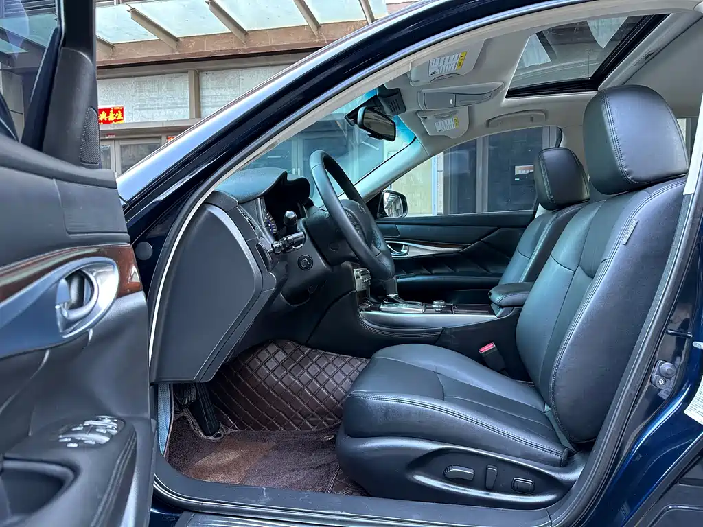 Infiniti Q70 2019 Q70L 2.0T Enjoy Edition купить на сайте DeffCars